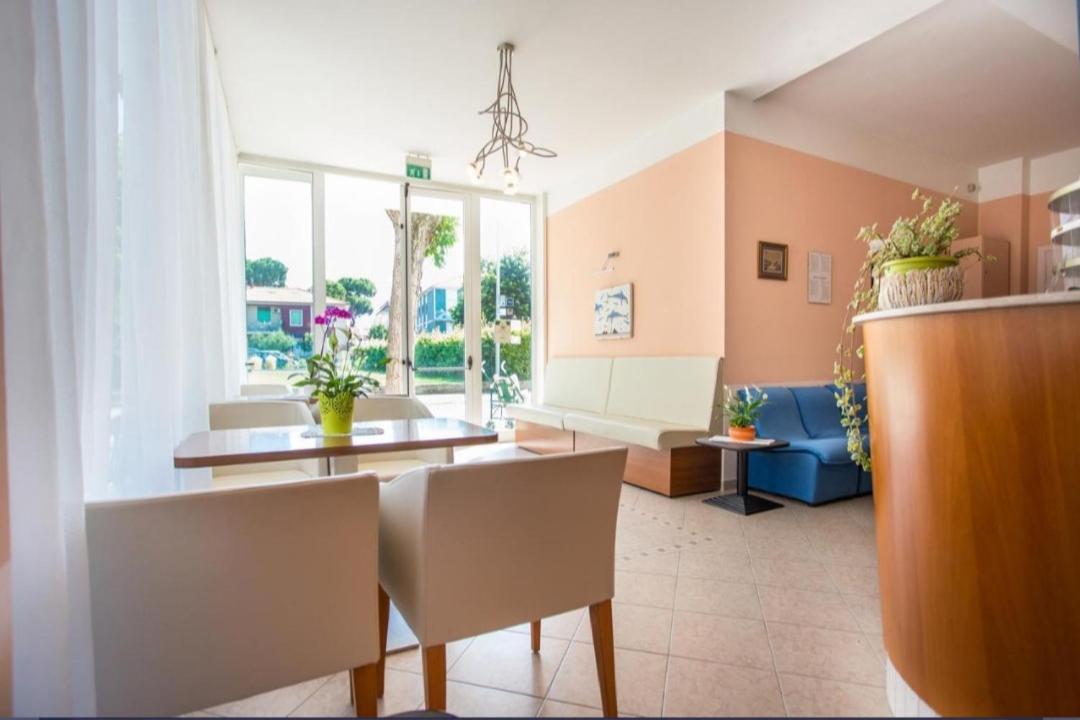 Hotel Villa Vera Rimini Kültér fotó