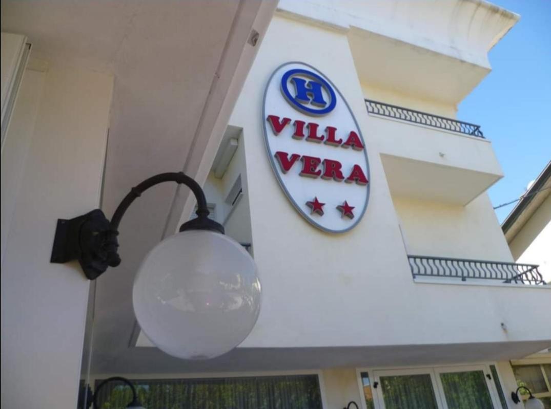 Hotel Villa Vera Rimini Kültér fotó