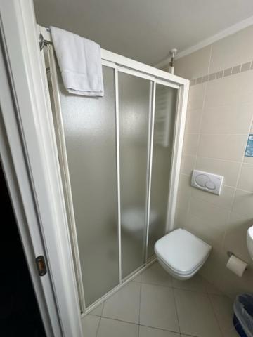 Hotel Villa Vera Rimini Kültér fotó