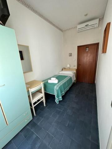 Hotel Villa Vera Rimini Kültér fotó